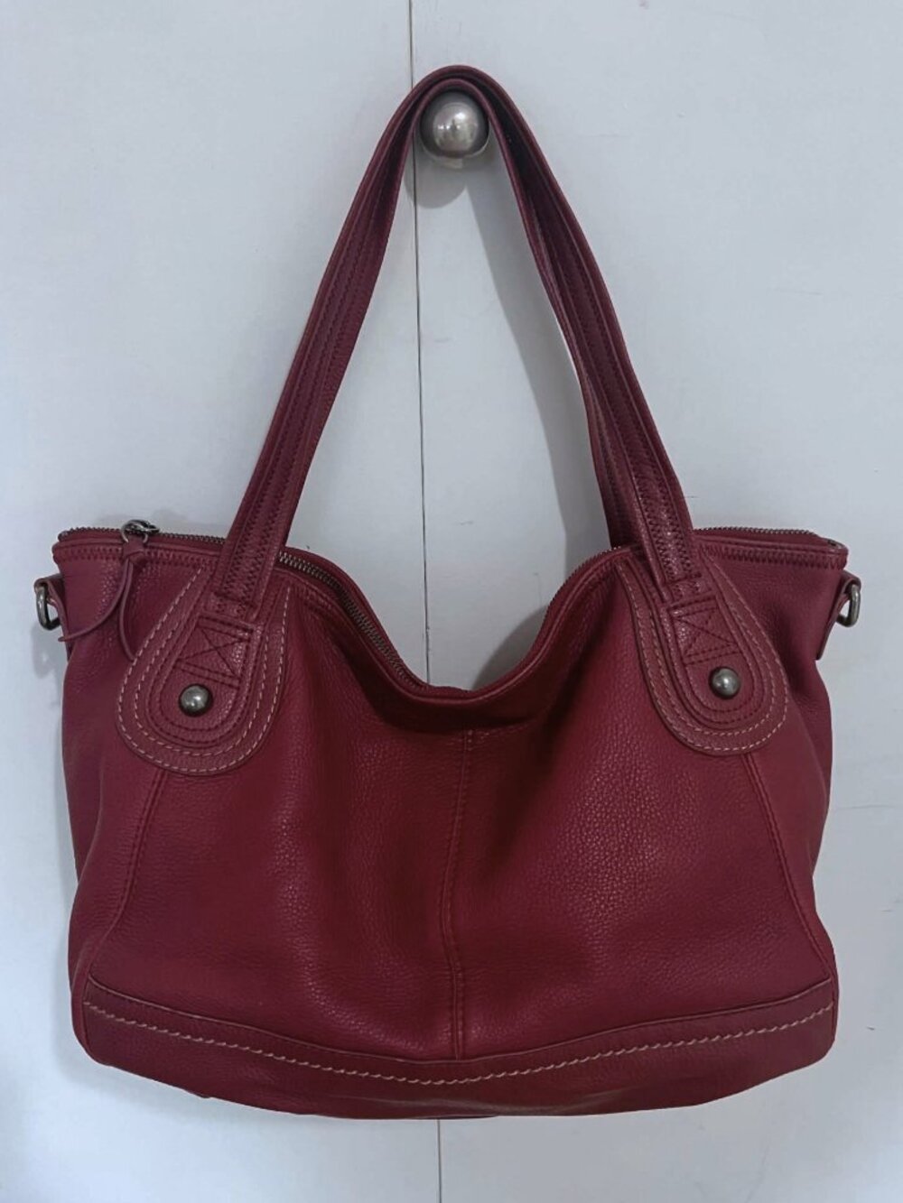 Vintage Y2K, soft pebble leather shoulder bag hobo tote